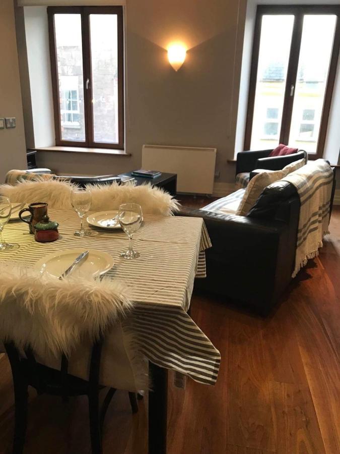 Centre Of Dingle Town - Luxury Holiday Apartment Exterior foto