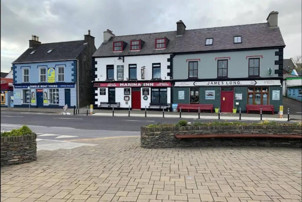 Centre Of Dingle Town - Luxury Holiday Apartment Exterior foto