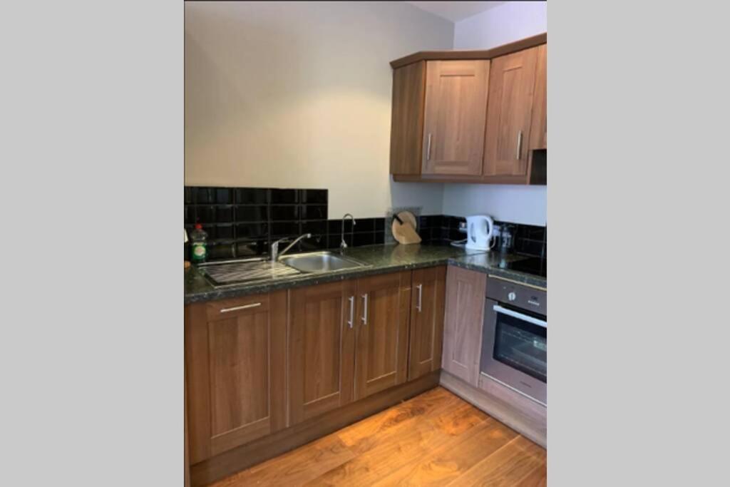 Centre Of Dingle Town - Luxury Holiday Apartment Exterior foto