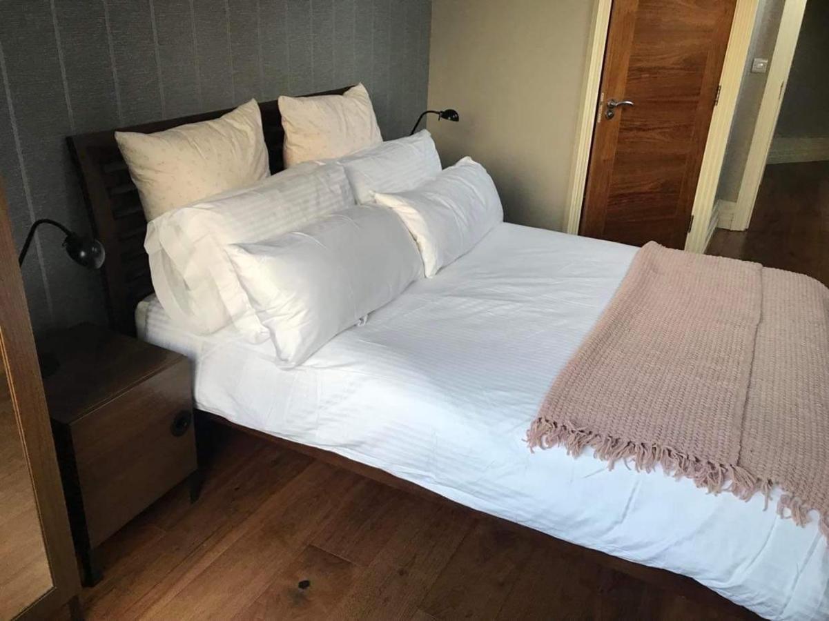 Centre Of Dingle Town - Luxury Holiday Apartment Exterior foto